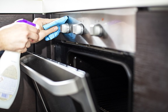 איך לנקות תנור אפייה בקלות